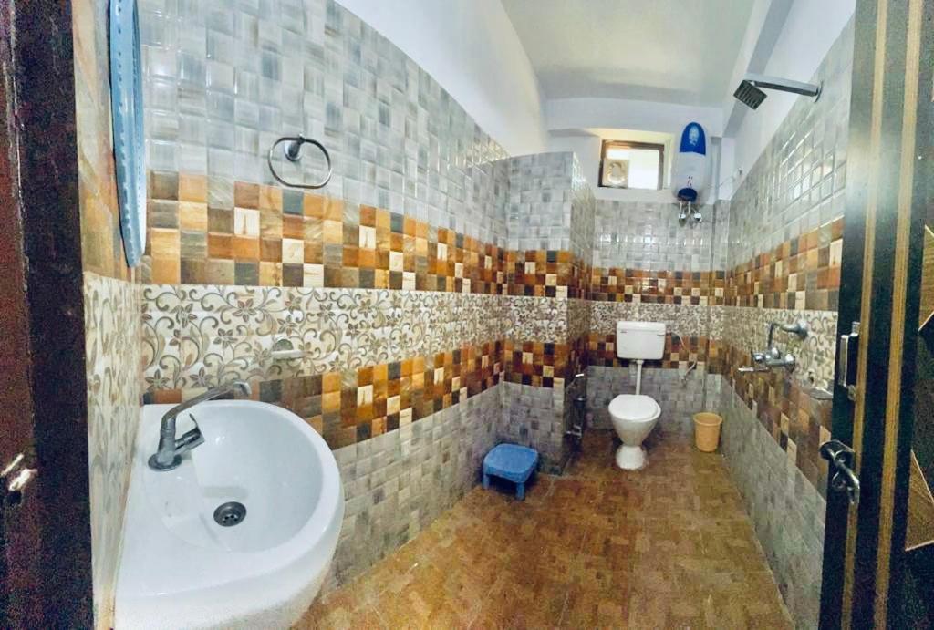 Ananta Residency Hotel Rishīkesh Buitenkant foto